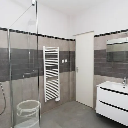 Vue Mer, Contemporain, Climatisation, Jardin, Terrasse, 2 Salles De Bains *